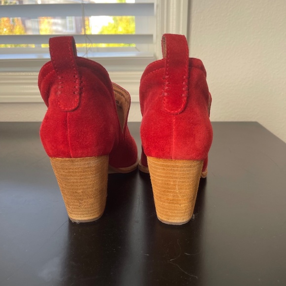 Jeffrey Campbell Rosalee Red Leather Ankle Bootie Size 8.5 - Picture 3 of 3